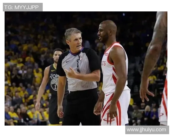 冲突升级!保罗与教练发生激烈争执