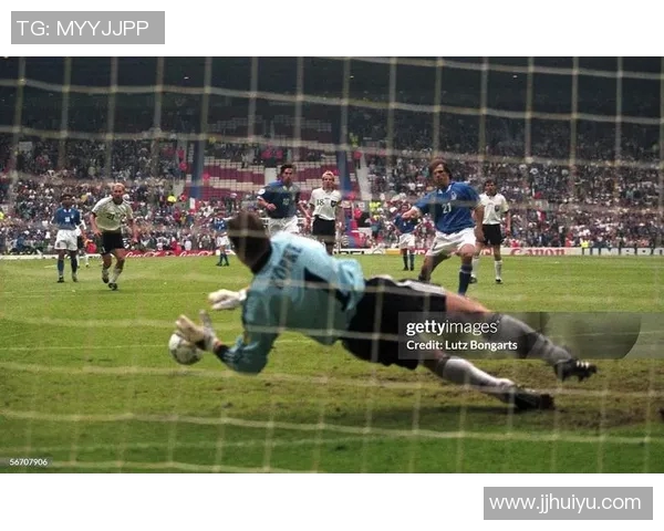 镜头回顾：欧洲杯这一幕令人泪目